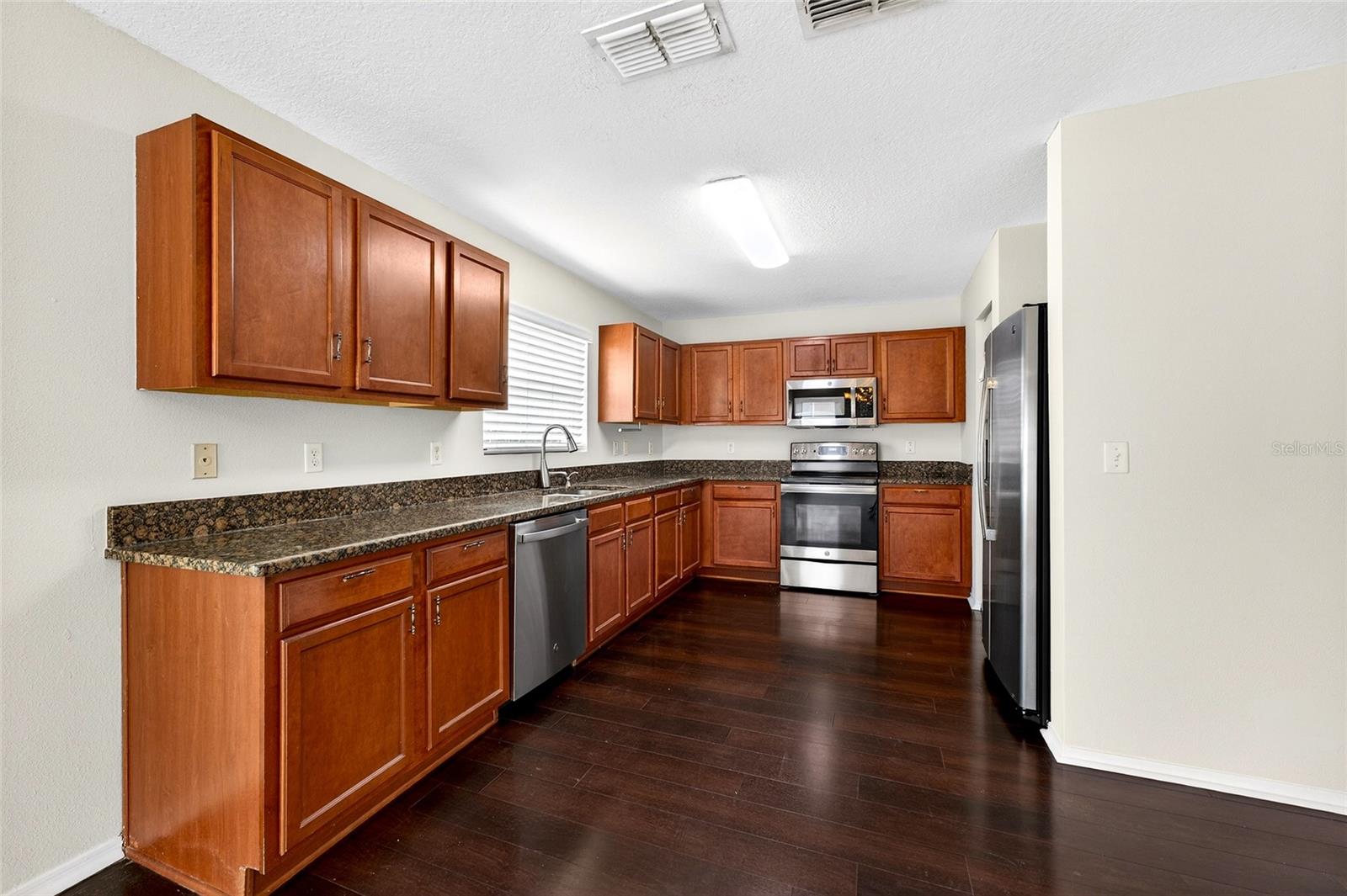 Image 15 of 65 For 18916 Randall Place