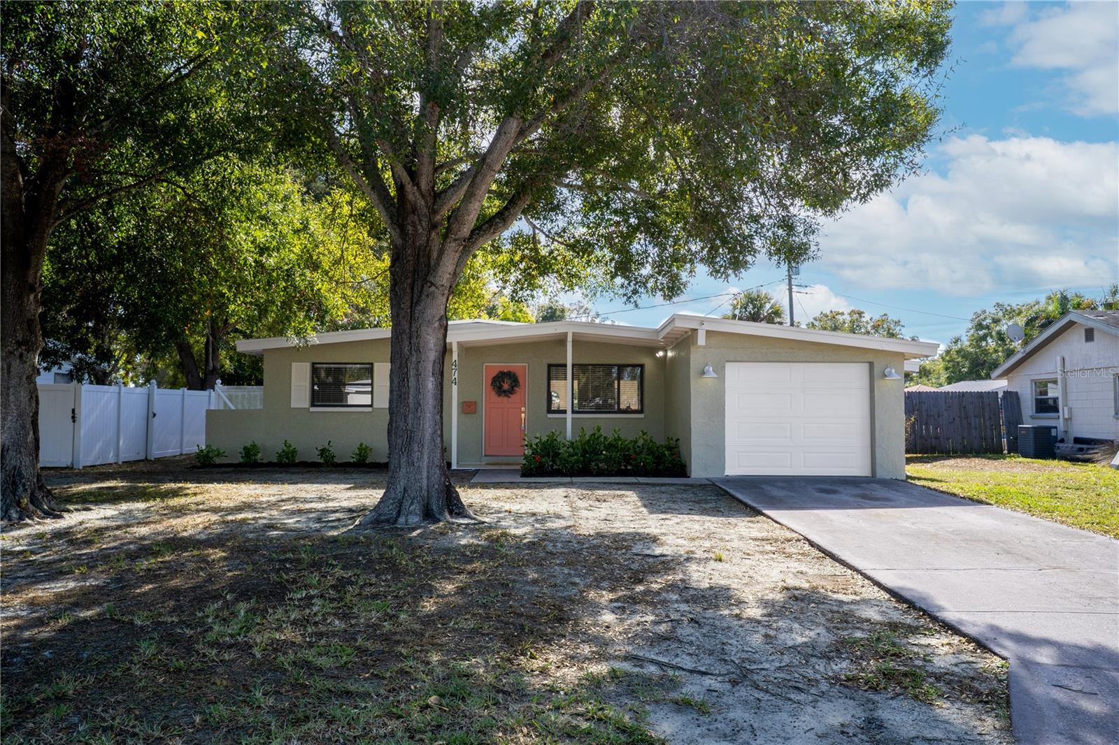 Image 2 of 31 For 474 Dawson Avenue Ne