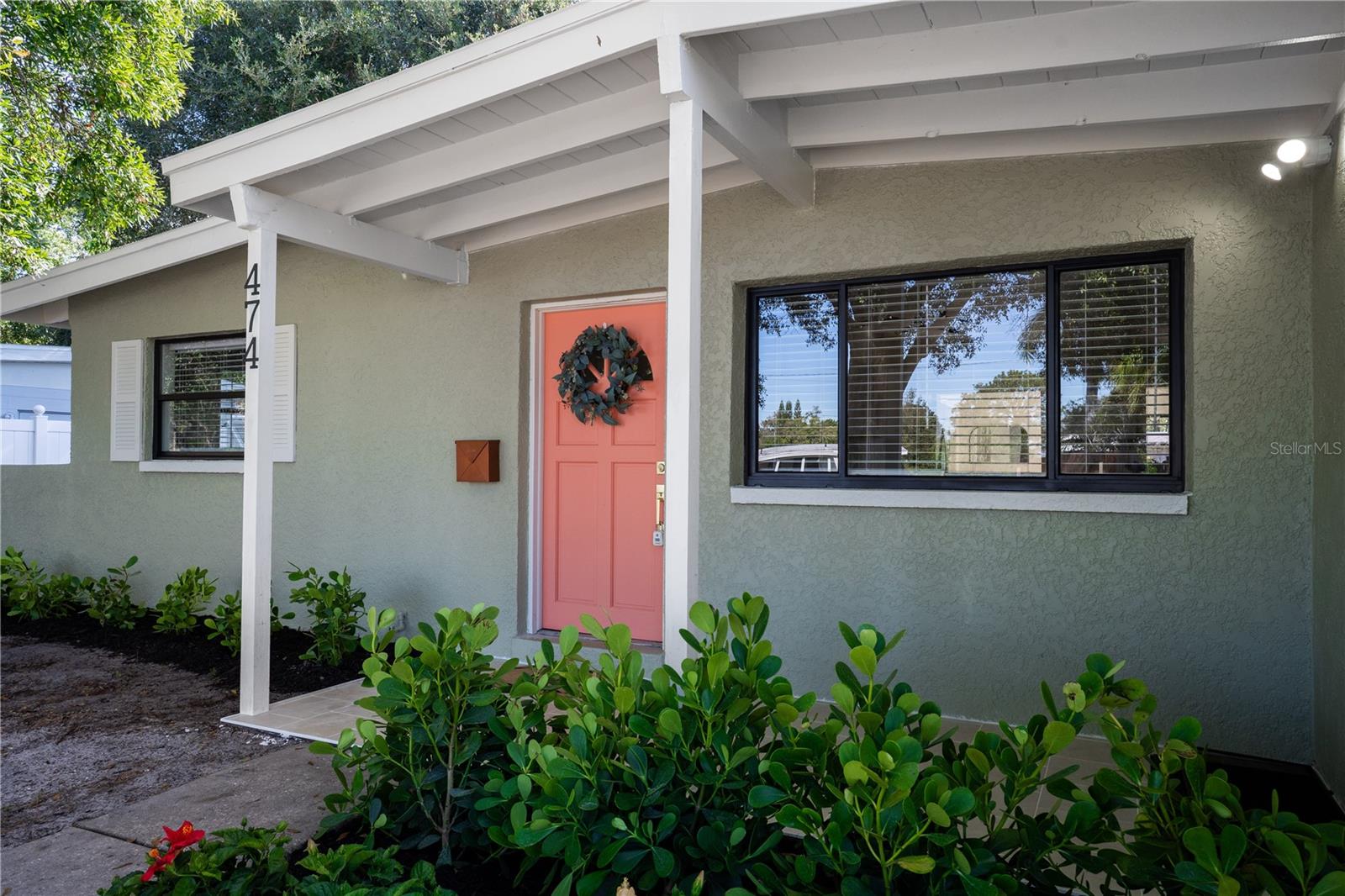 Image 3 of 31 For 474 Dawson Avenue Ne