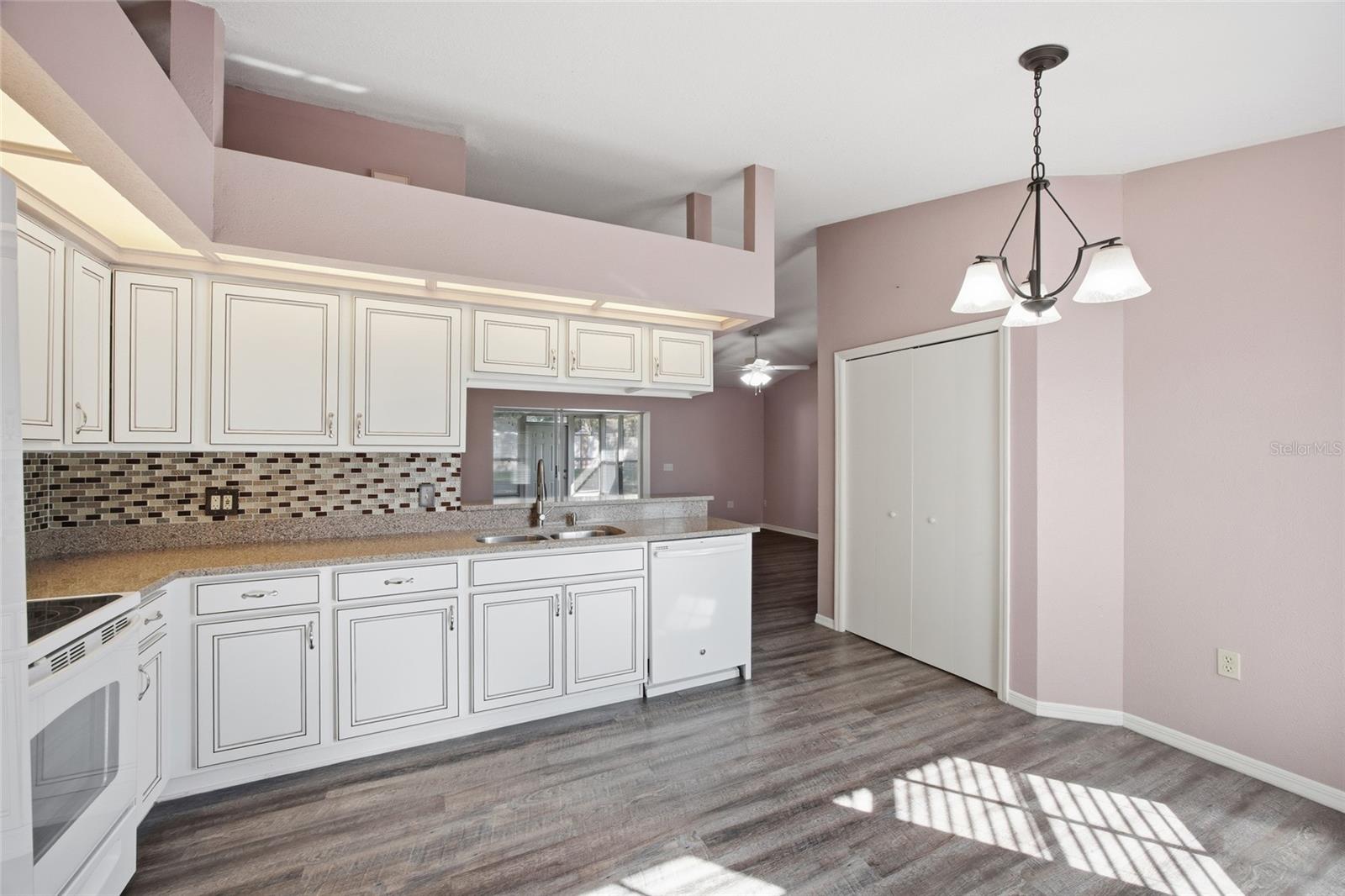 Image 10 of 29 For 7239 Scenic Place