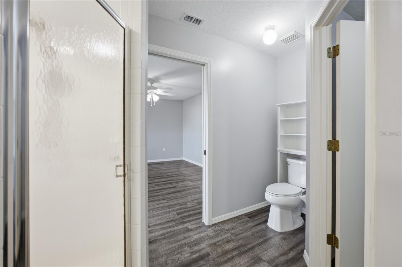 Image 17 of 29 For 7239 Scenic Place