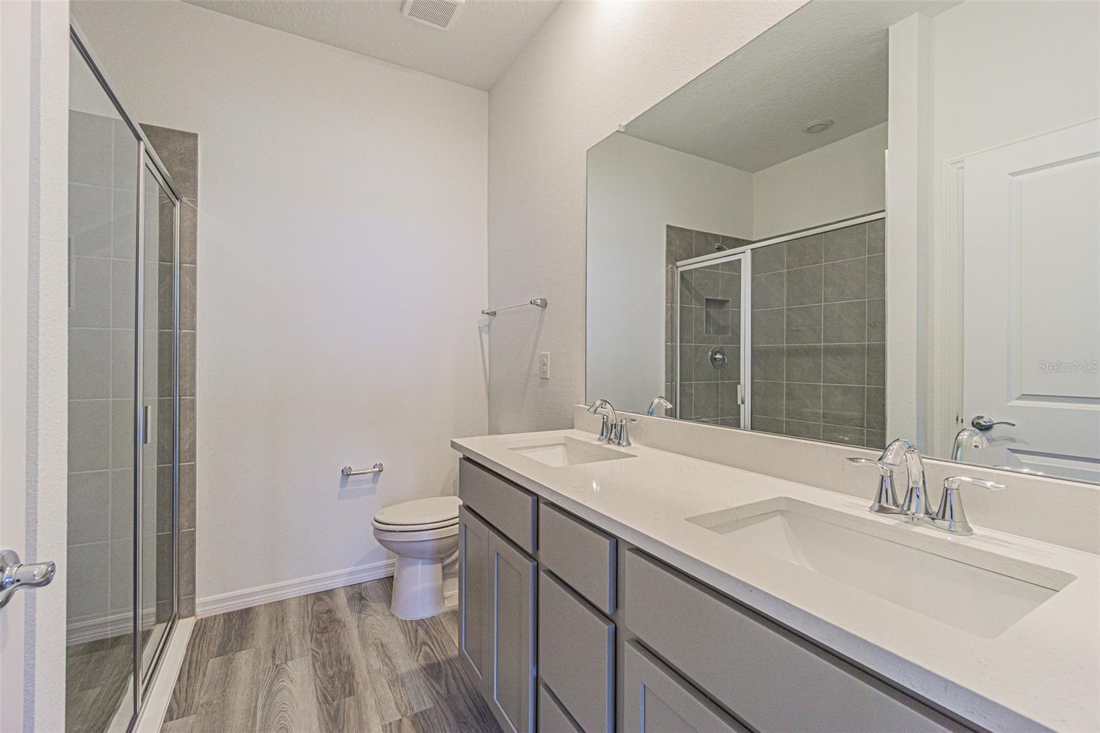 Image 12 of 35 For 31423 Paper Birch Street