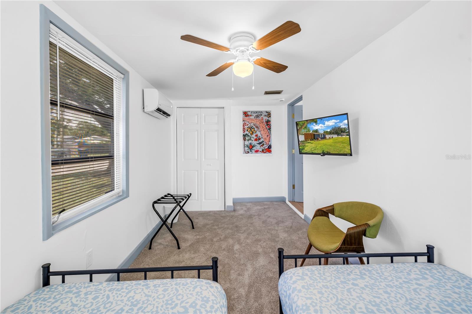 Image 2 of 54 For 450 47th Street S