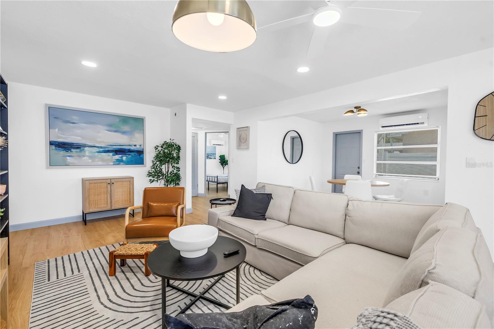 Image 24 of 54 For 450 47th Street S