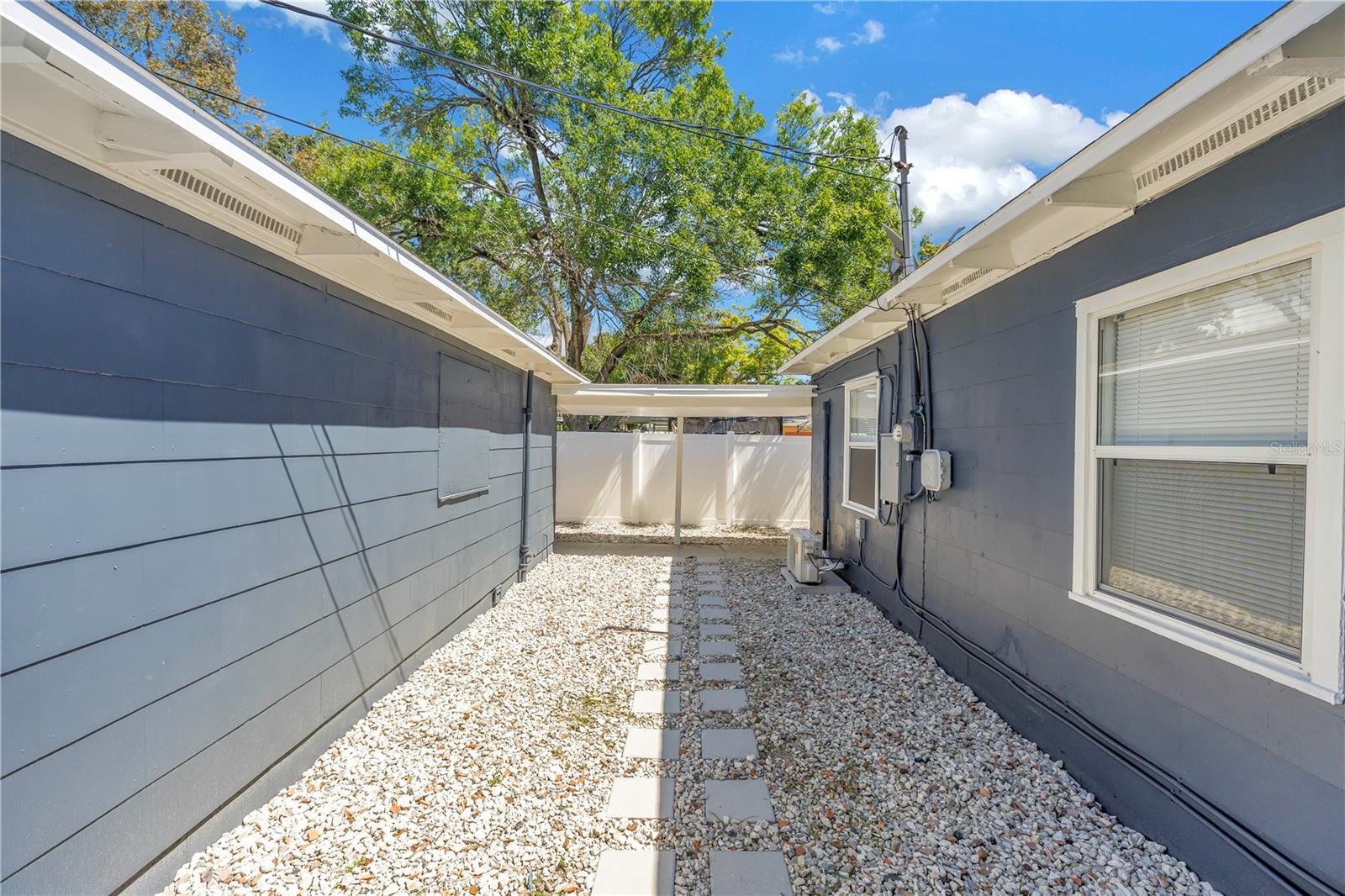 Image 29 of 54 For 450 47th Street S