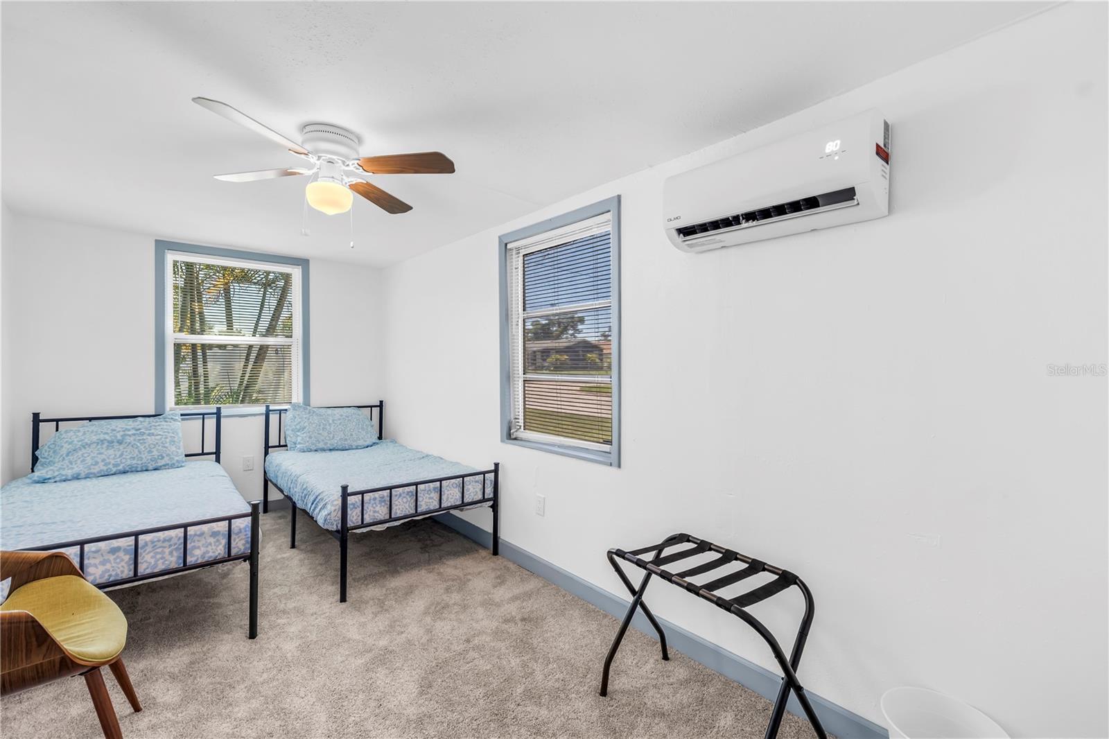 Image 3 of 54 For 450 47th Street S