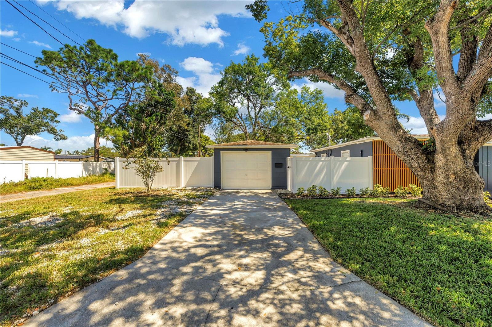 Image 52 of 54 For 450 47th Street S