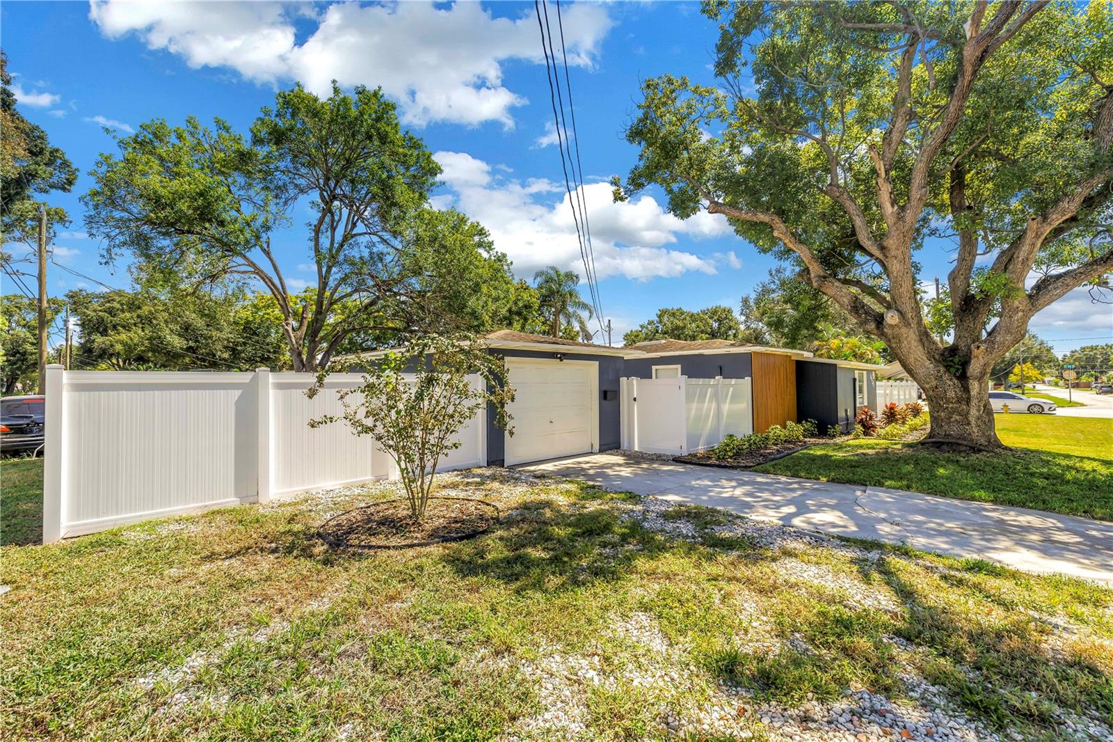 Image 53 of 54 For 450 47th Street S