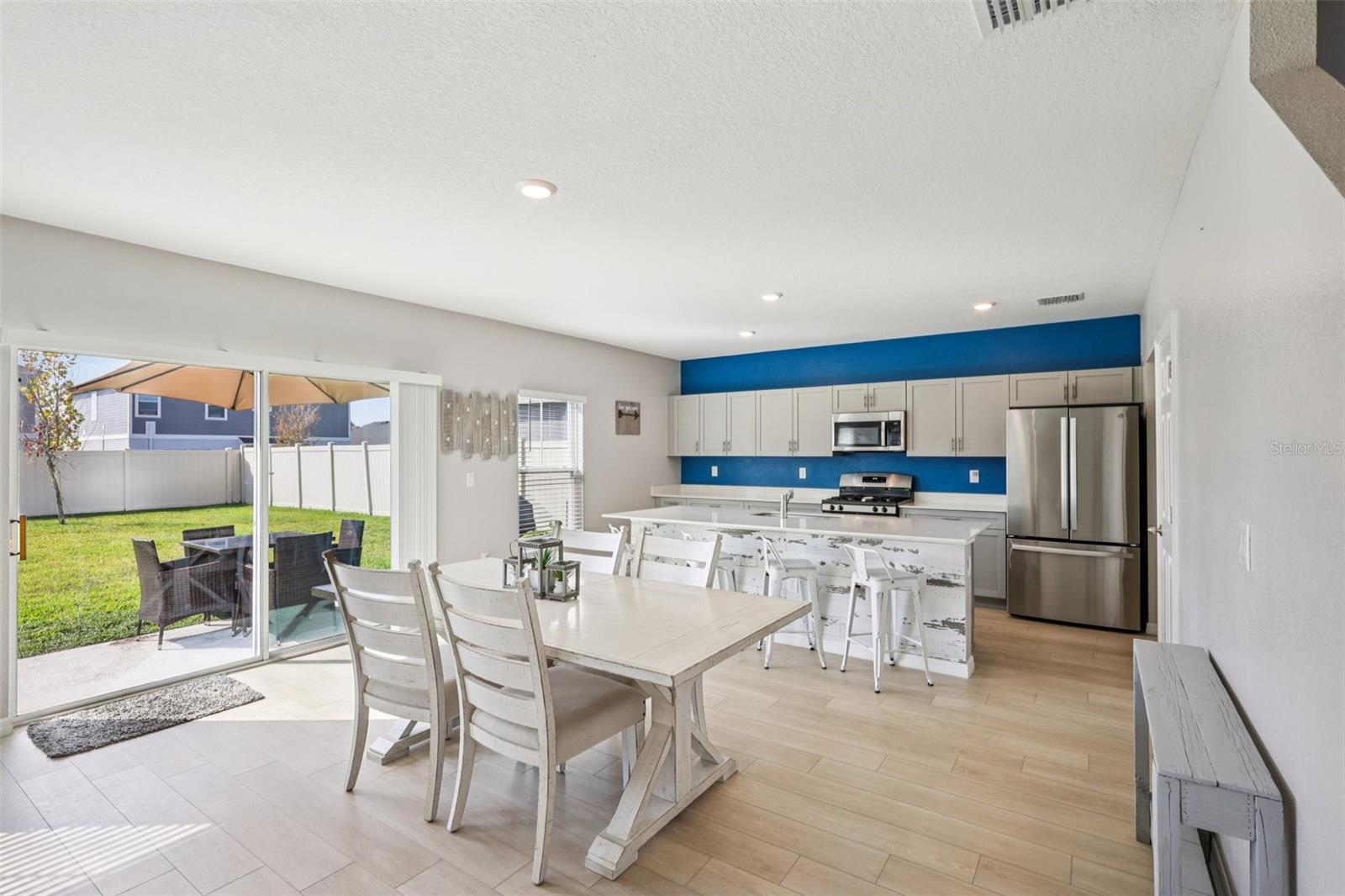 Listing photo id 12 for 12763 Canter Call Road