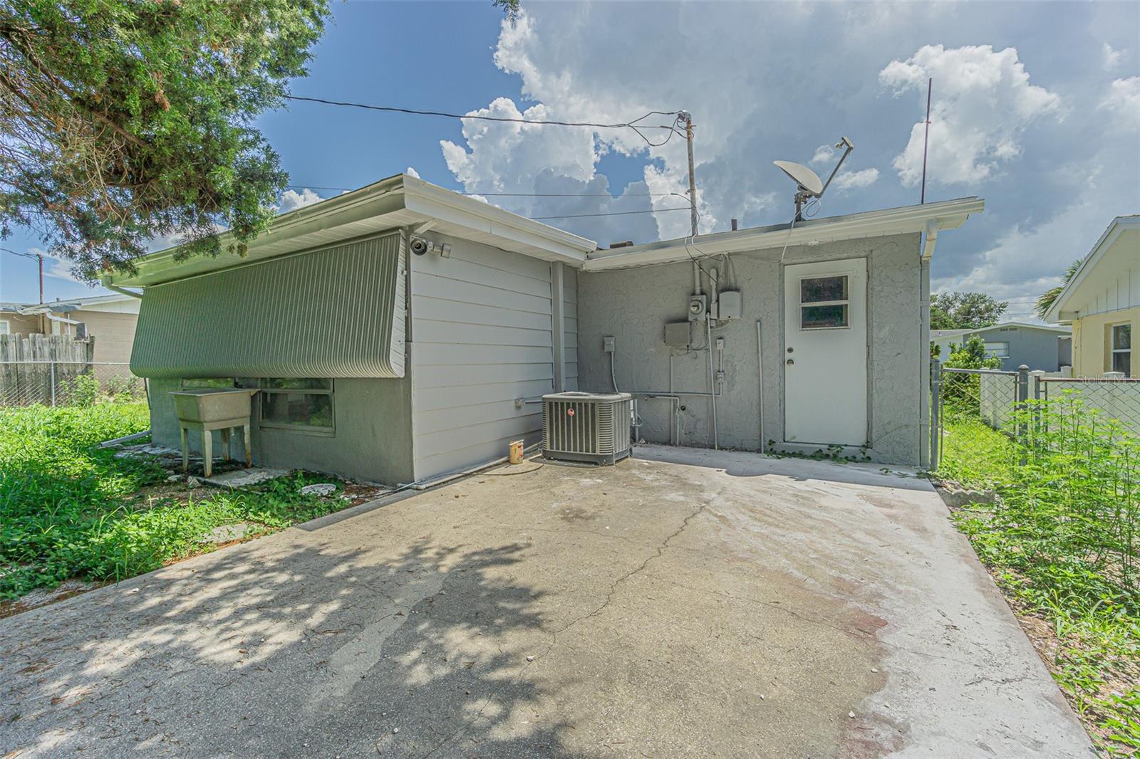 Image 17 of 22 For 3301 Briar Cliff Drive