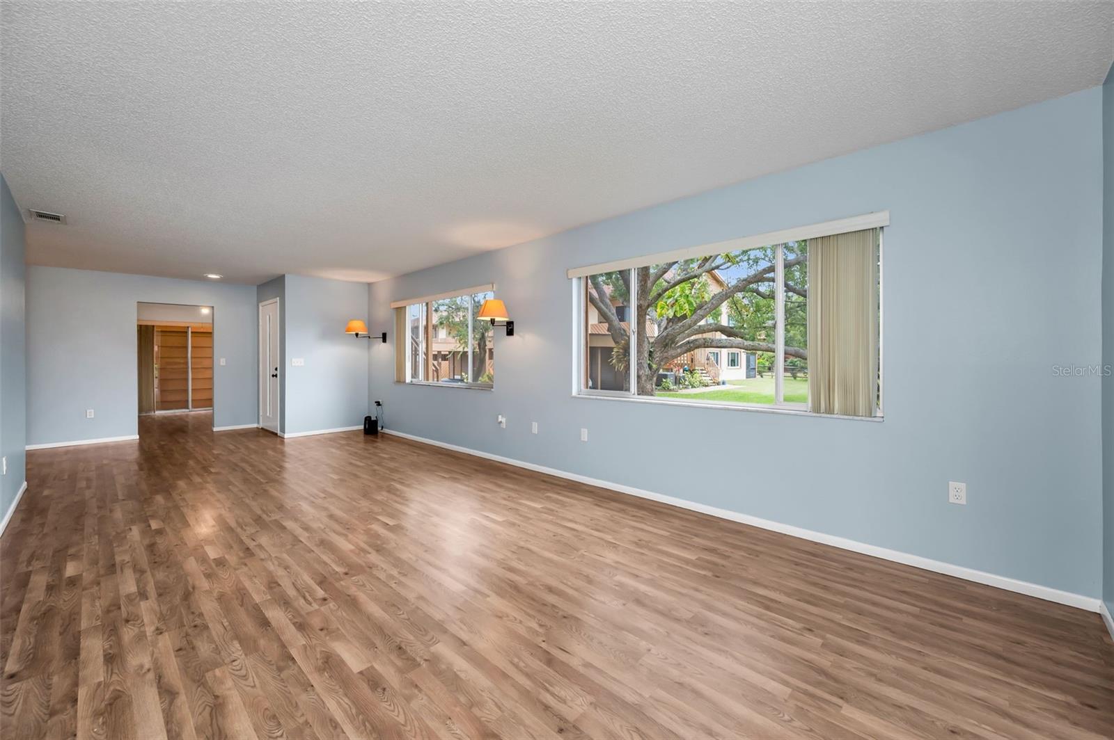 Image 13 of 49 For 4014 Davit Drive A