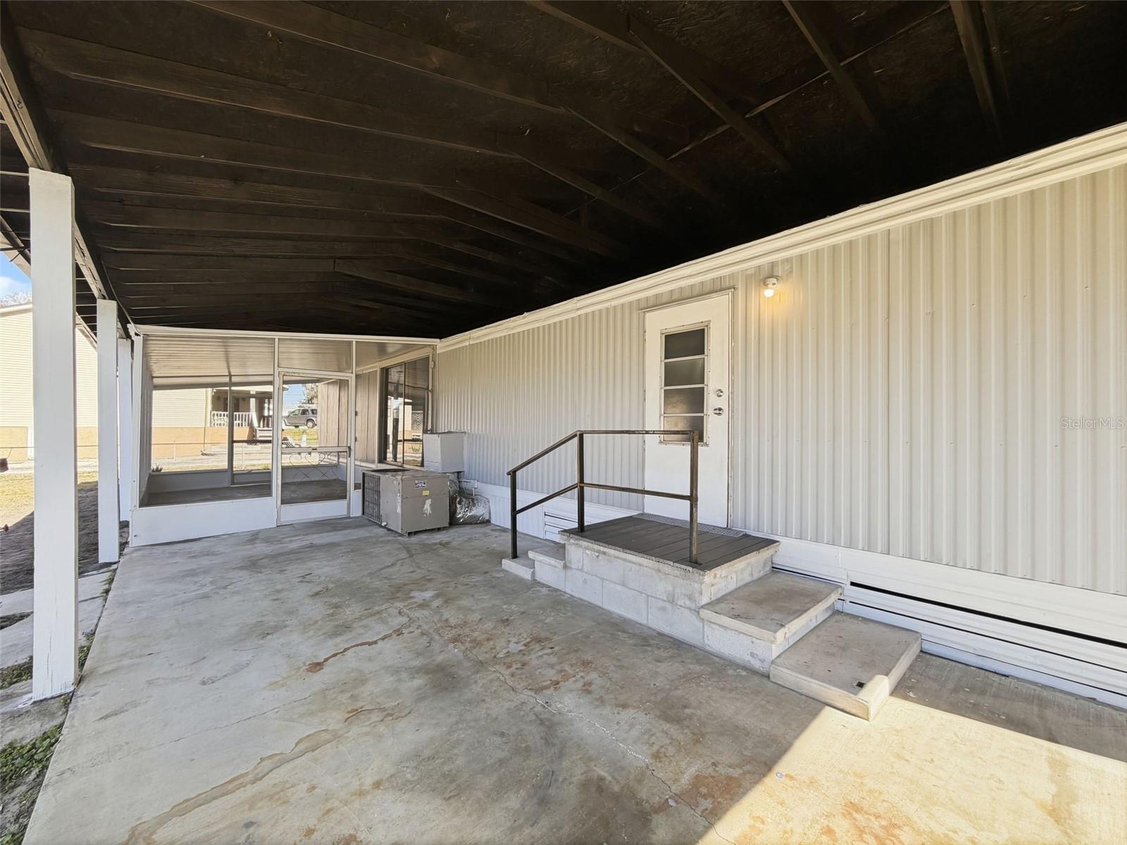 Image 11 of 21 For 9809 Fred Street