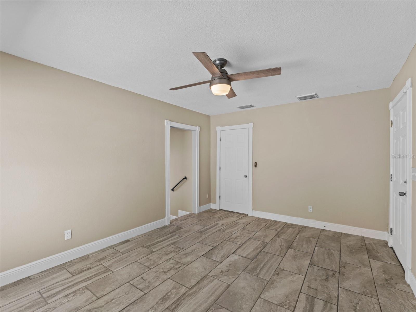 Image 14 of 38 For 2924 Dewey Street