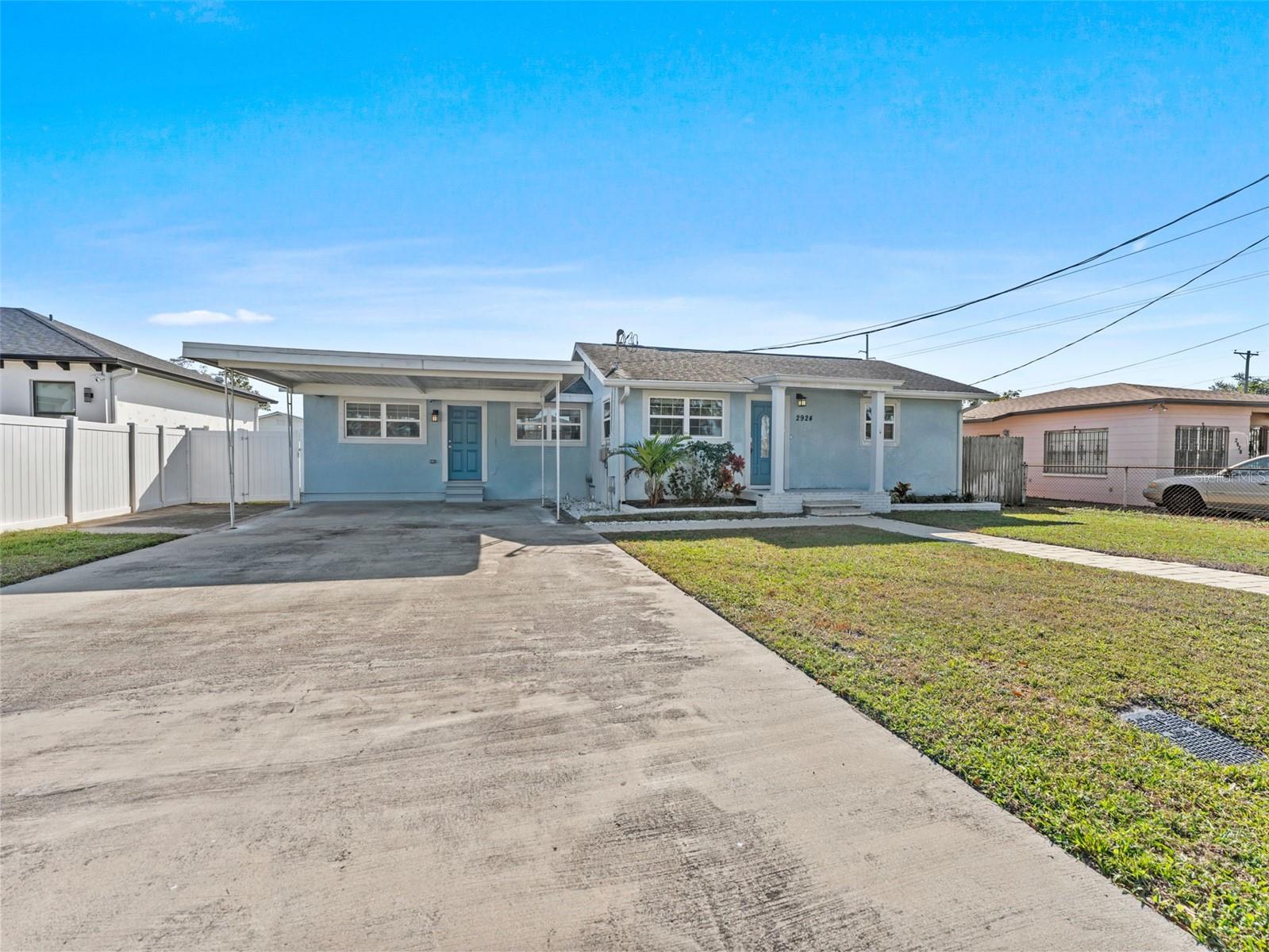 Image 3 of 38 For 2924 Dewey Street