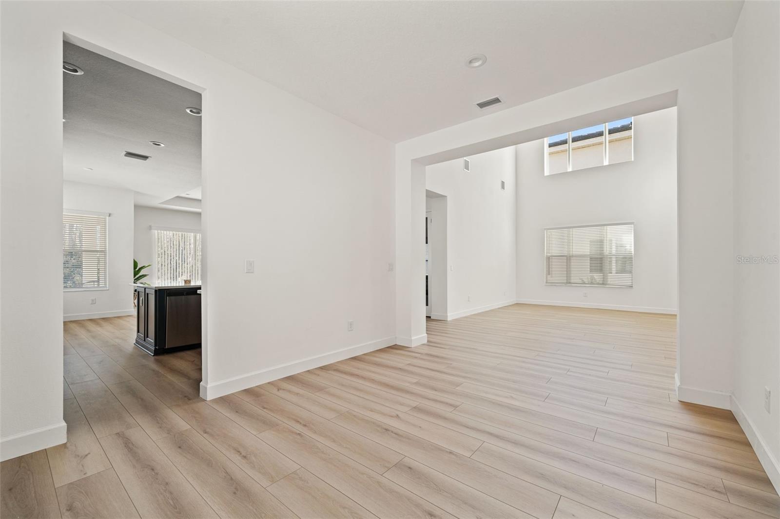 Image 7 of 31 For 32208 Rosewood Meadow Lane