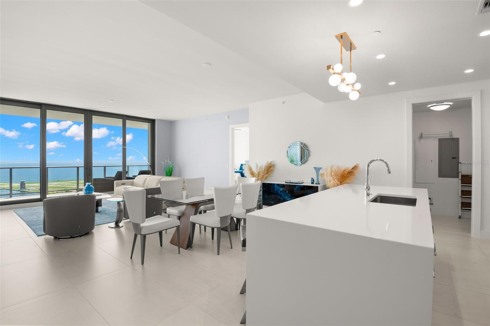 Image 2 of 33 For 301 1st Street S 2402