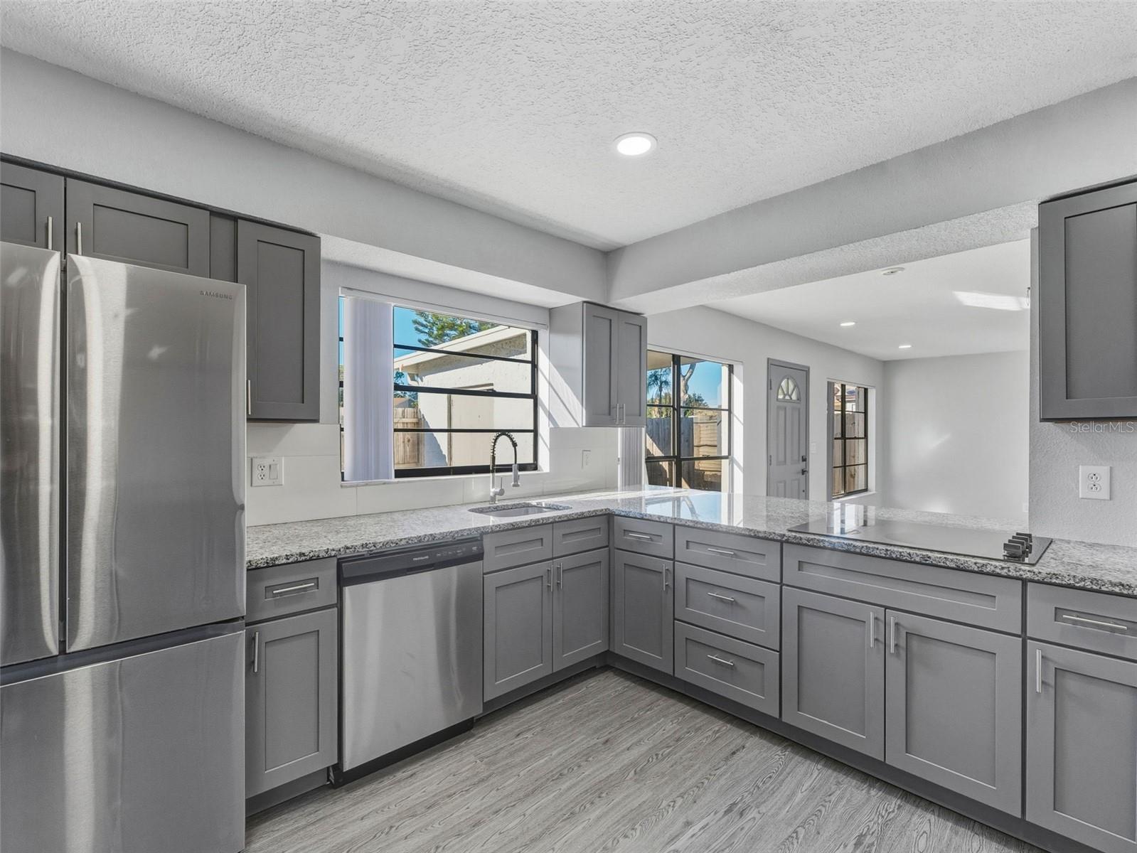 Image 13 of 30 For 10707 Crowngate Lane