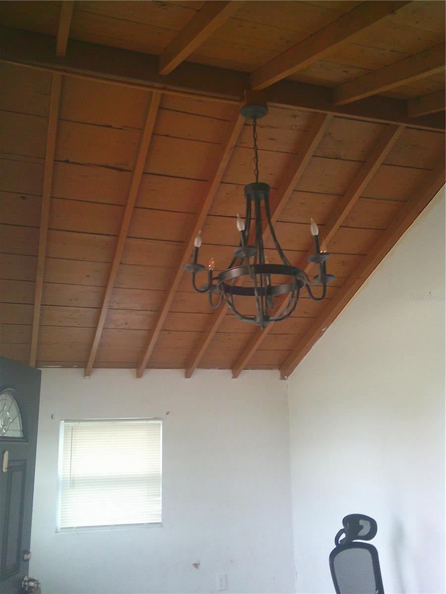 Listing photo id 19 for 11951 Wichers Lane