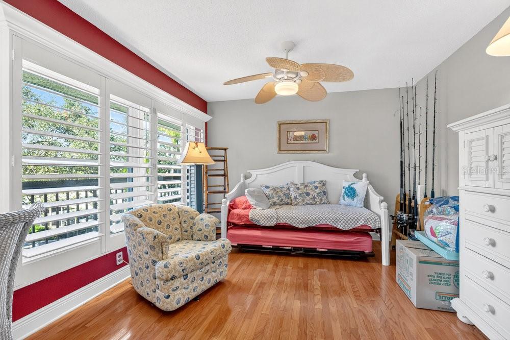 Image 28 of 58 For 1328 Pasadena Avenue S 308