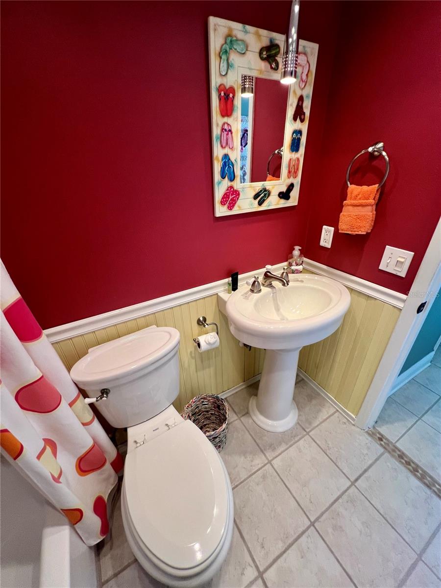 Image 31 of 58 For 1328 Pasadena Avenue S 308