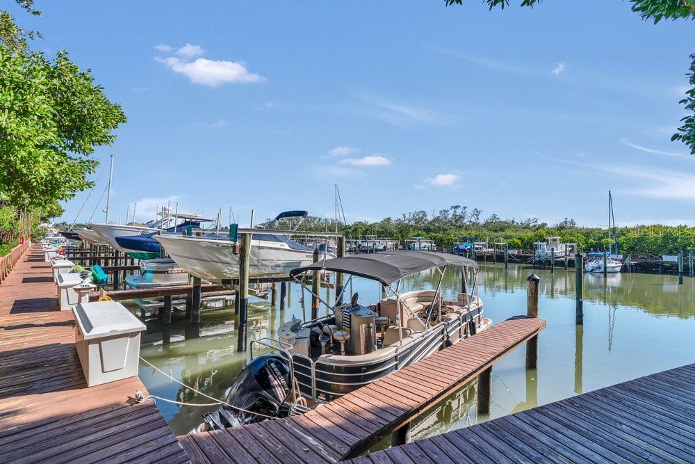 Image 47 of 58 For 1328 Pasadena Avenue S 308