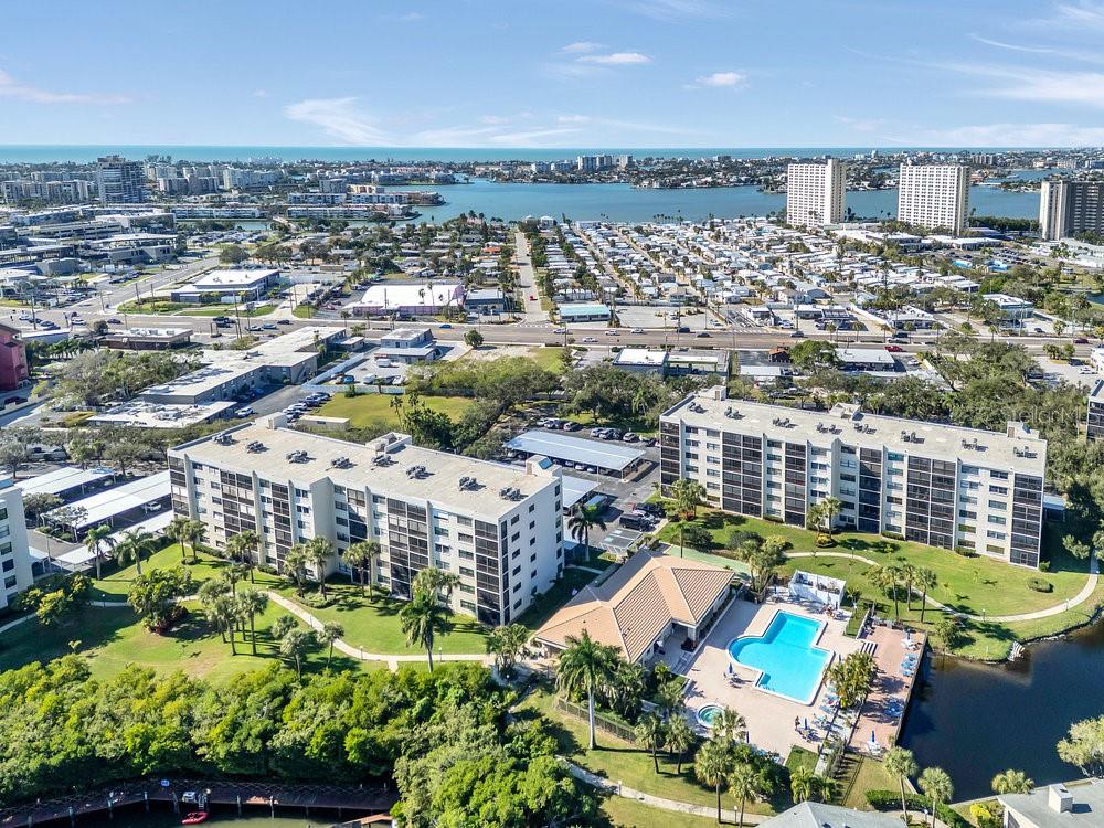 Image 57 of 58 For 1328 Pasadena Avenue S 308