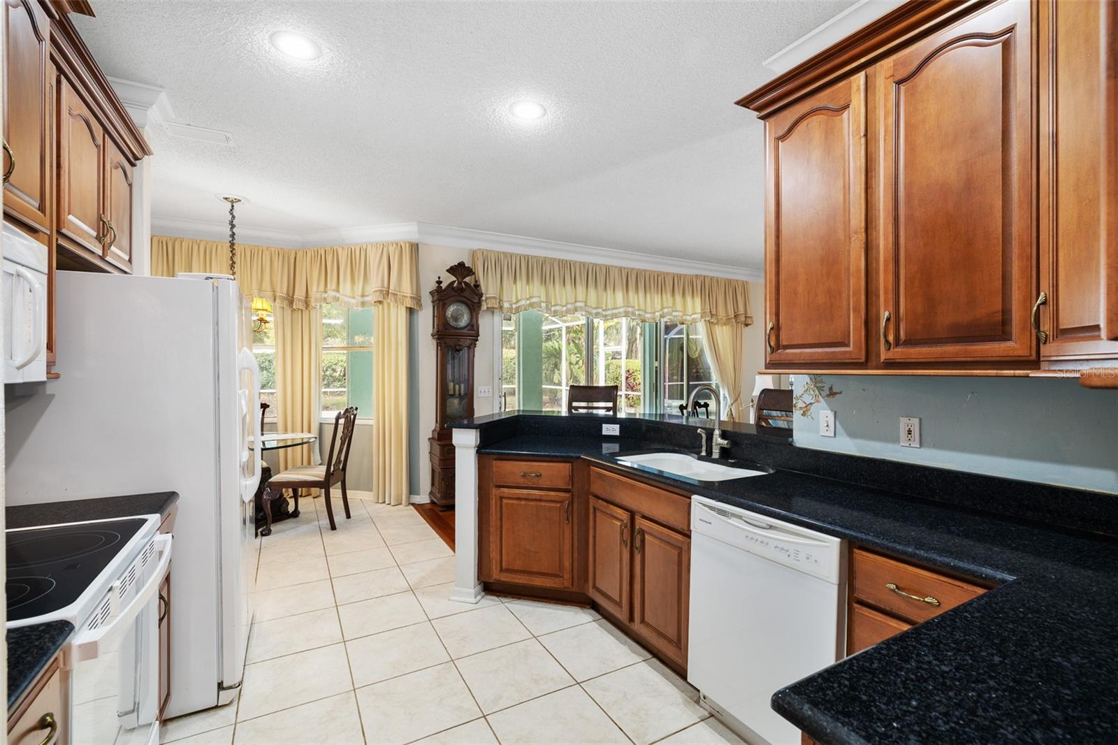 Image 15 of 67 For 4906 Willow Ridge Terrace