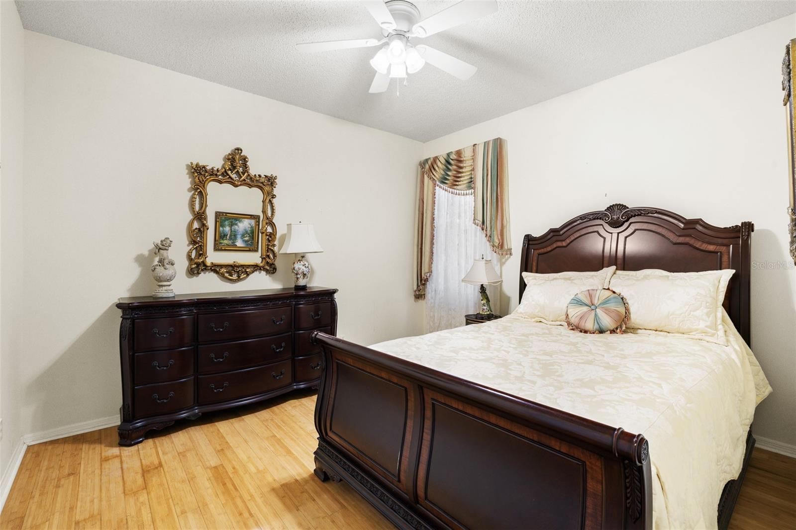 Image 32 of 67 For 4906 Willow Ridge Terrace