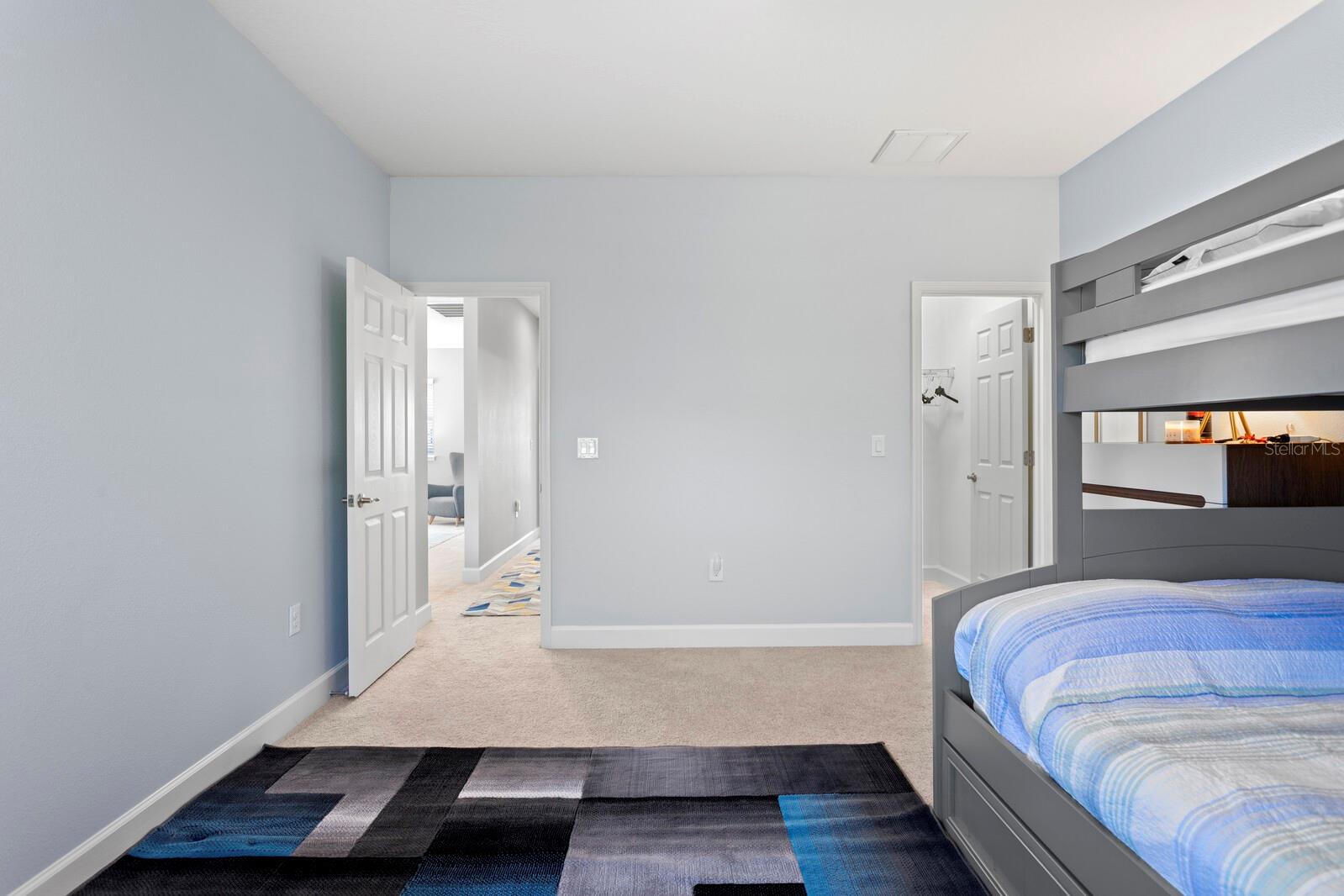 Image 28 of 41 For 8711 Terracina Lake Drive