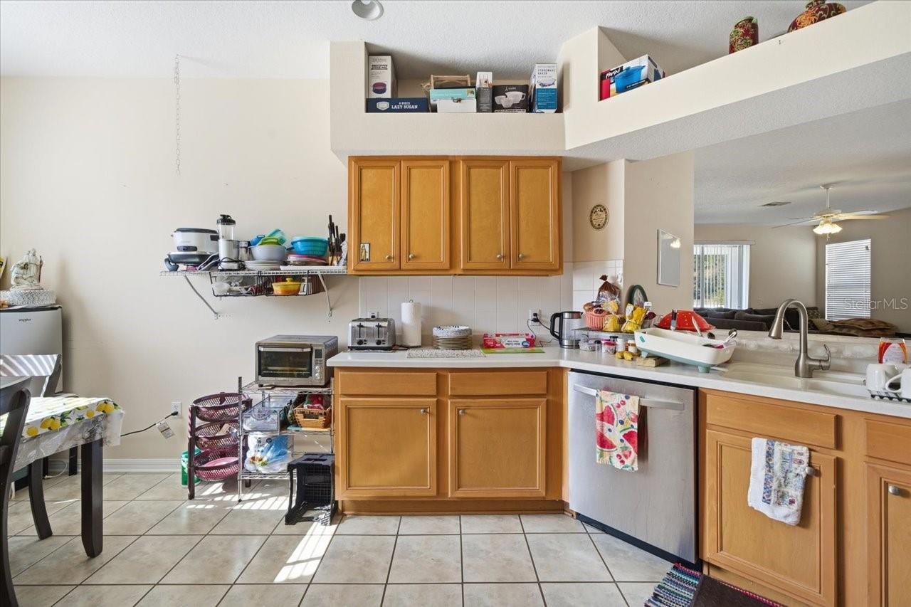 Image 11 of 38 For 18425 Cypress Bay Parkway