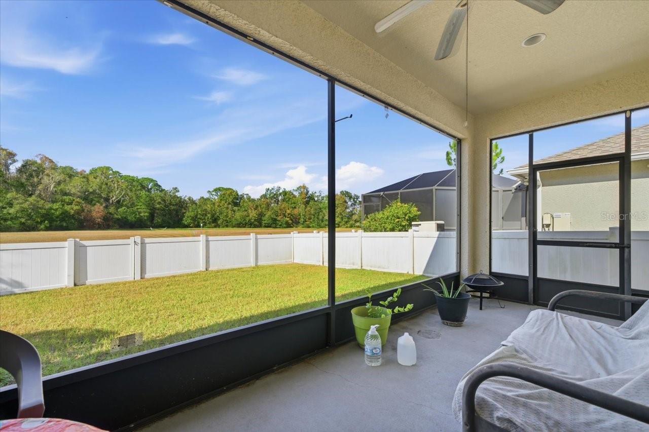 Image 24 of 38 For 18425 Cypress Bay Parkway