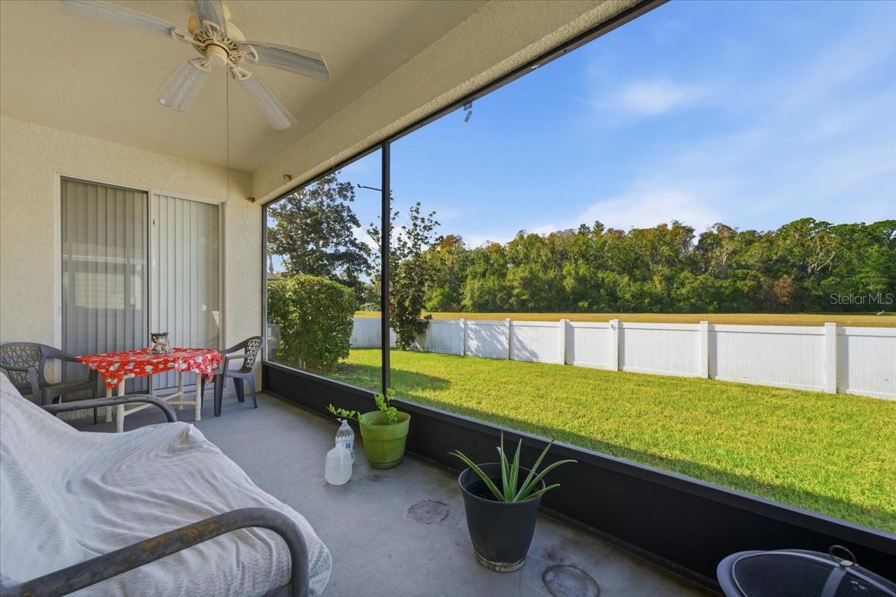 Image 25 of 38 For 18425 Cypress Bay Parkway