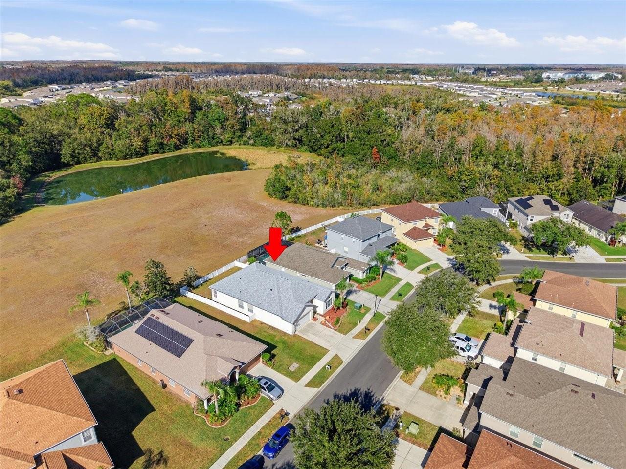 Image 33 of 38 For 18425 Cypress Bay Parkway