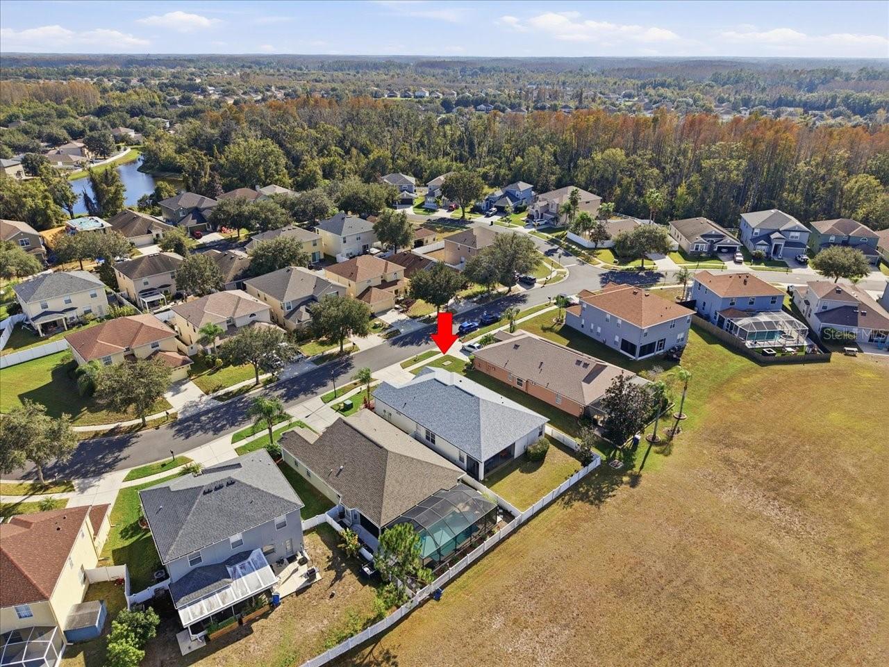 Image 34 of 38 For 18425 Cypress Bay Parkway