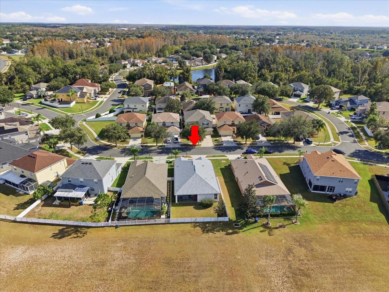 Image 35 of 38 For 18425 Cypress Bay Parkway