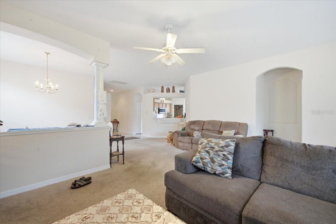 Image 8 of 38 For 18425 Cypress Bay Parkway