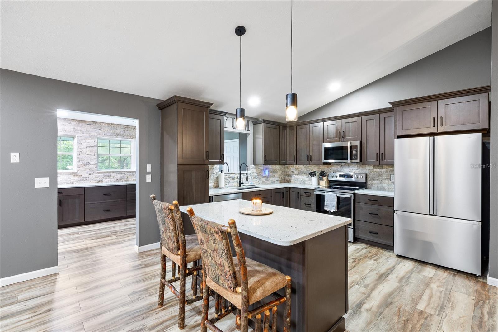 Image 11 of 67 For 11311 40th Street Road