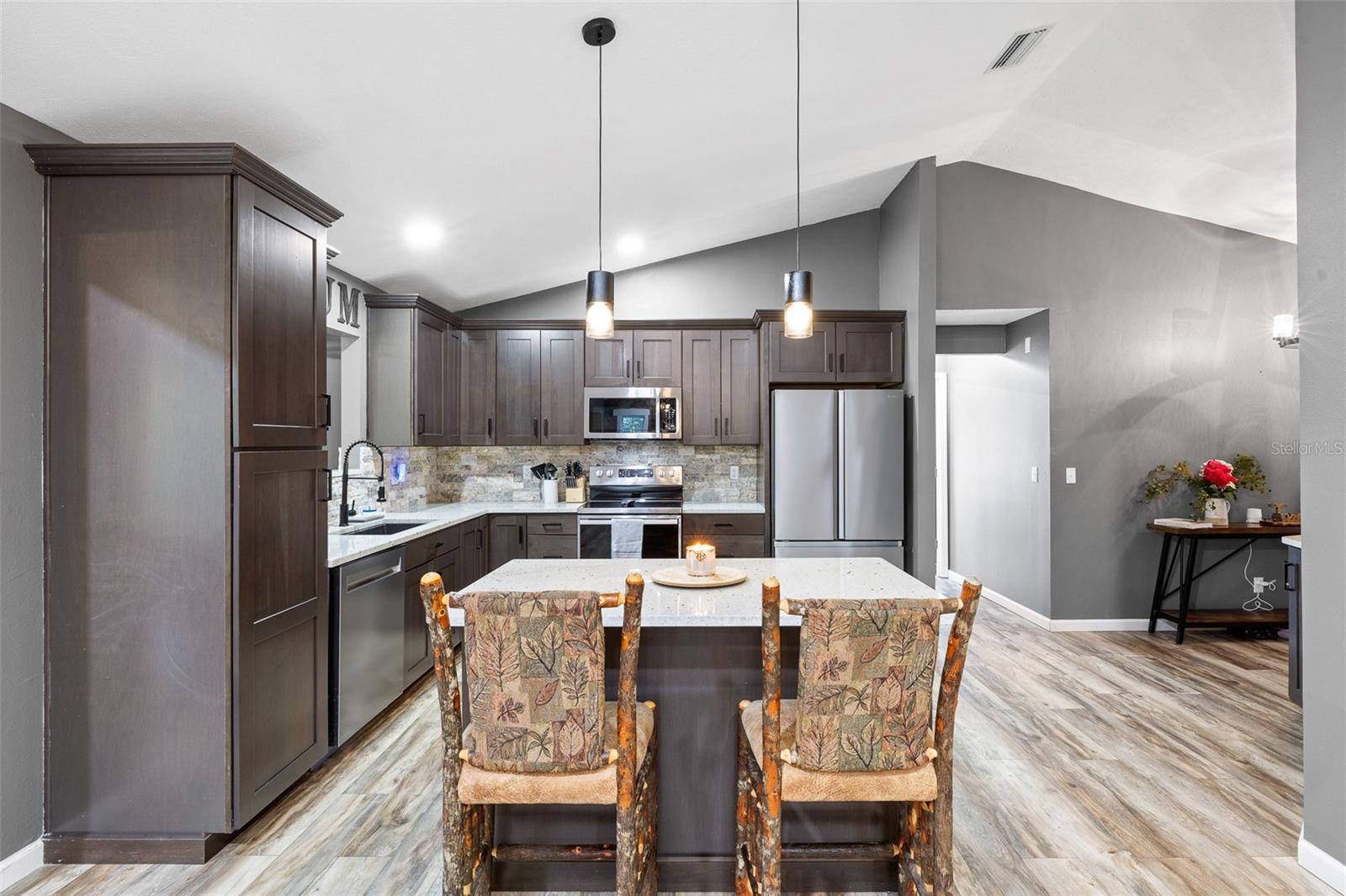 Image 12 of 67 For 11311 40th Street Road