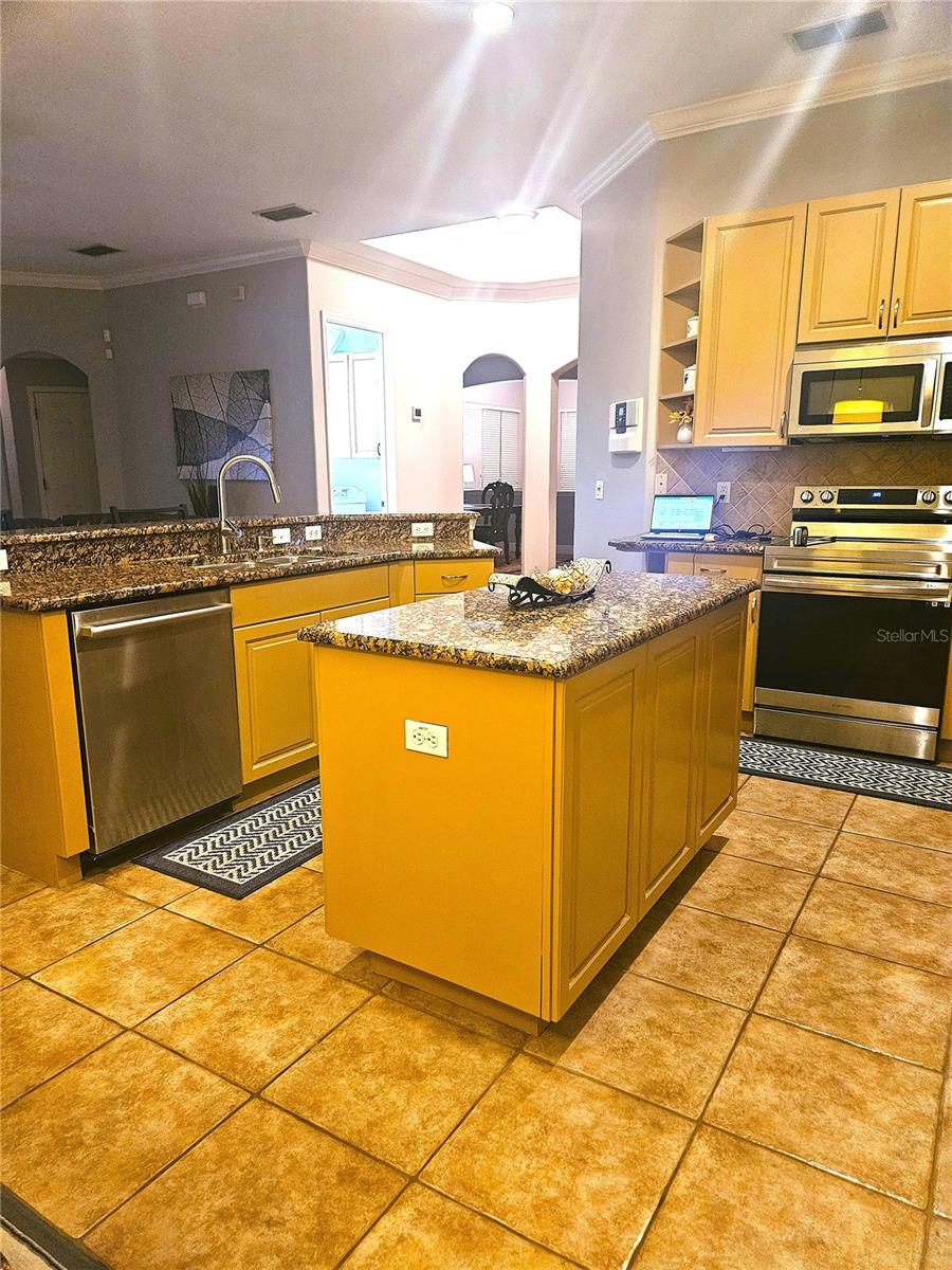 Image 14 of 25 For 4960 Atwood Drive