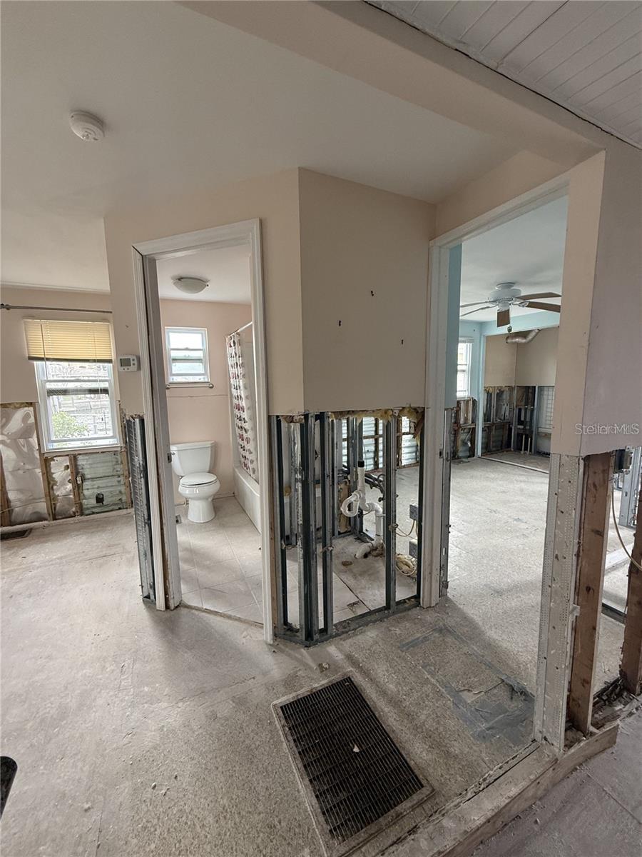 Image 14 of 26 For 8780 43rd Avenue N 131