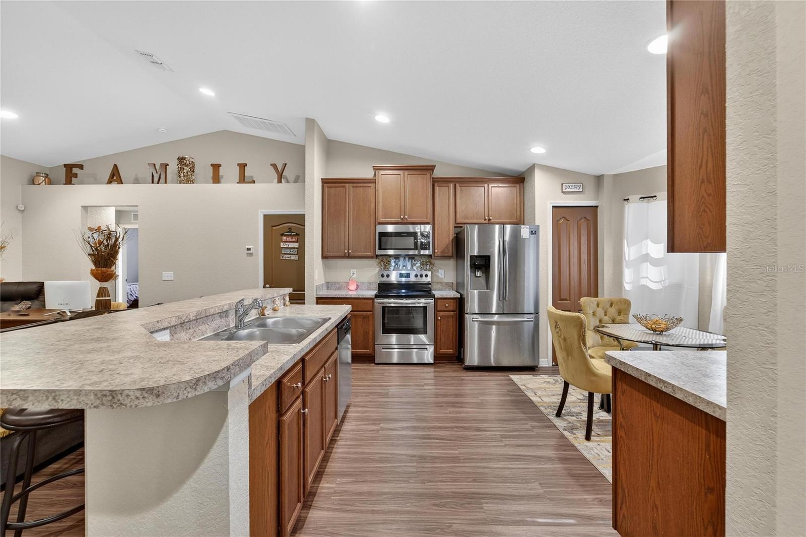 Image 8 of 23 For 2963 Creeks Crossing Boulevard