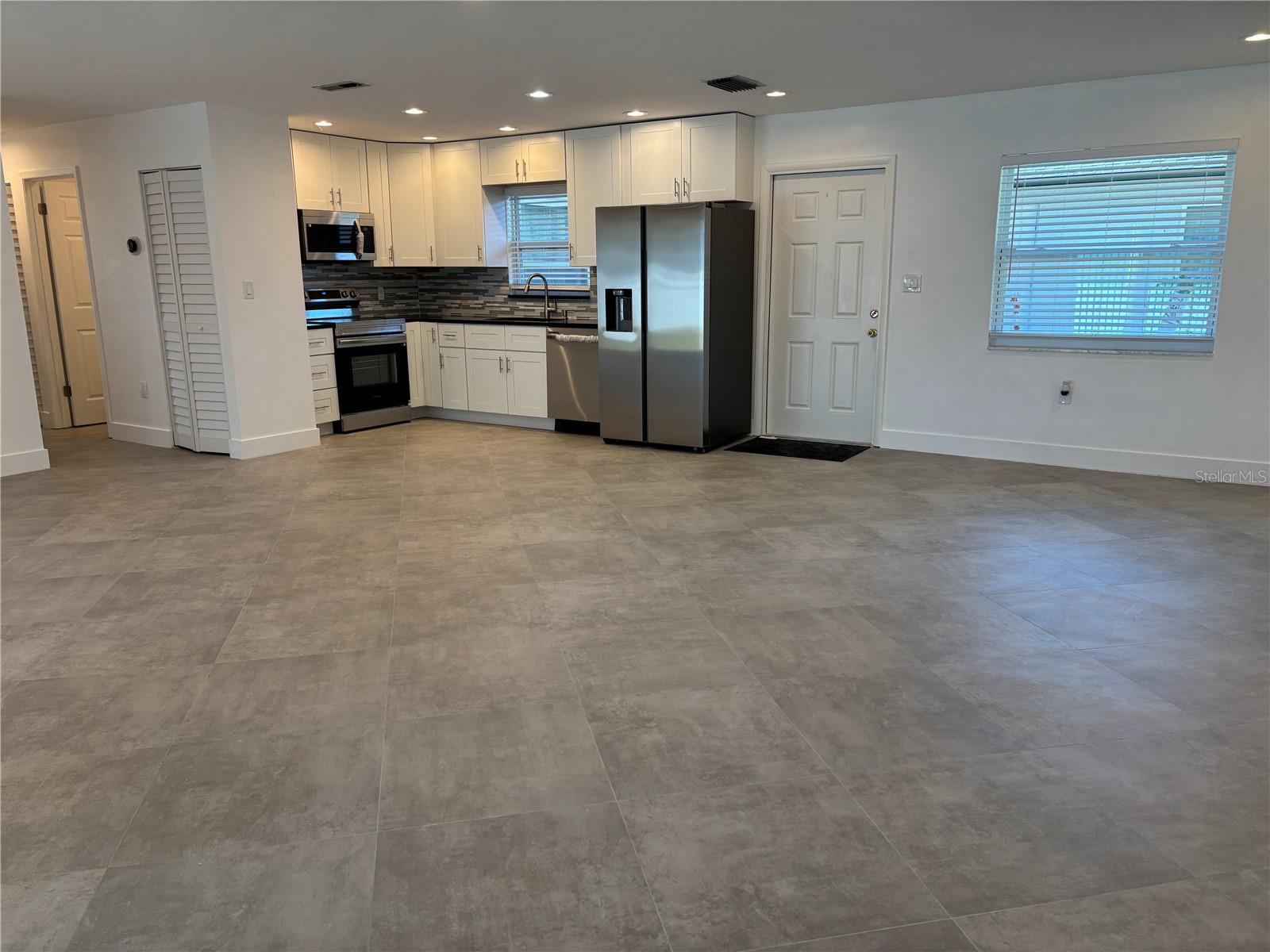 Image 4 of 34 For 5815 Erin Lane S D