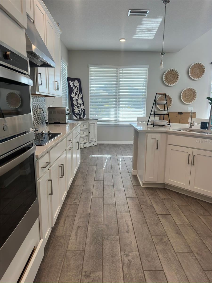 Image 20 of 82 For 33805 Astoria Circle