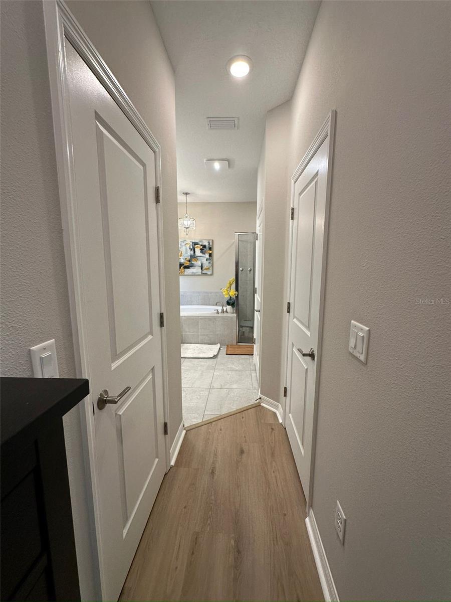 Image 29 of 82 For 33805 Astoria Circle