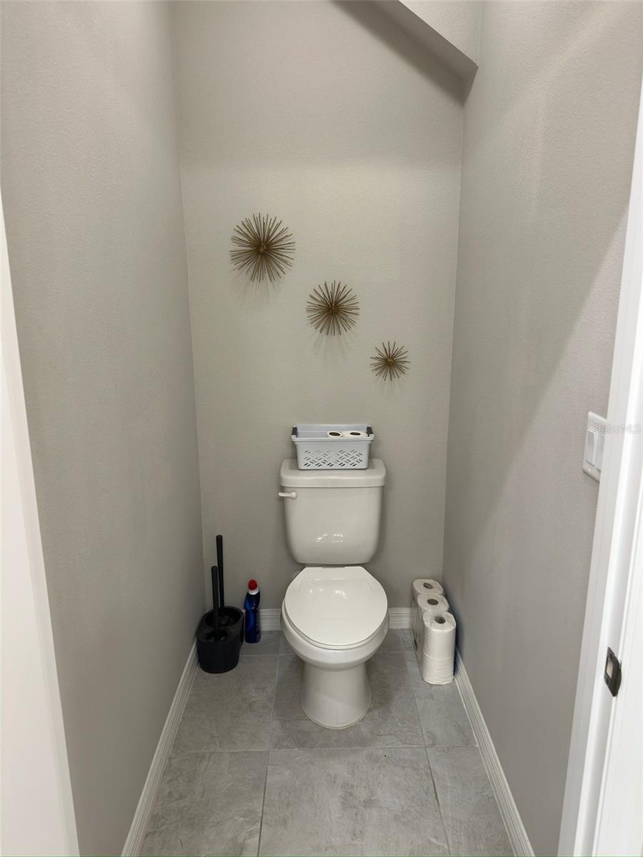 Image 31 of 82 For 33805 Astoria Circle