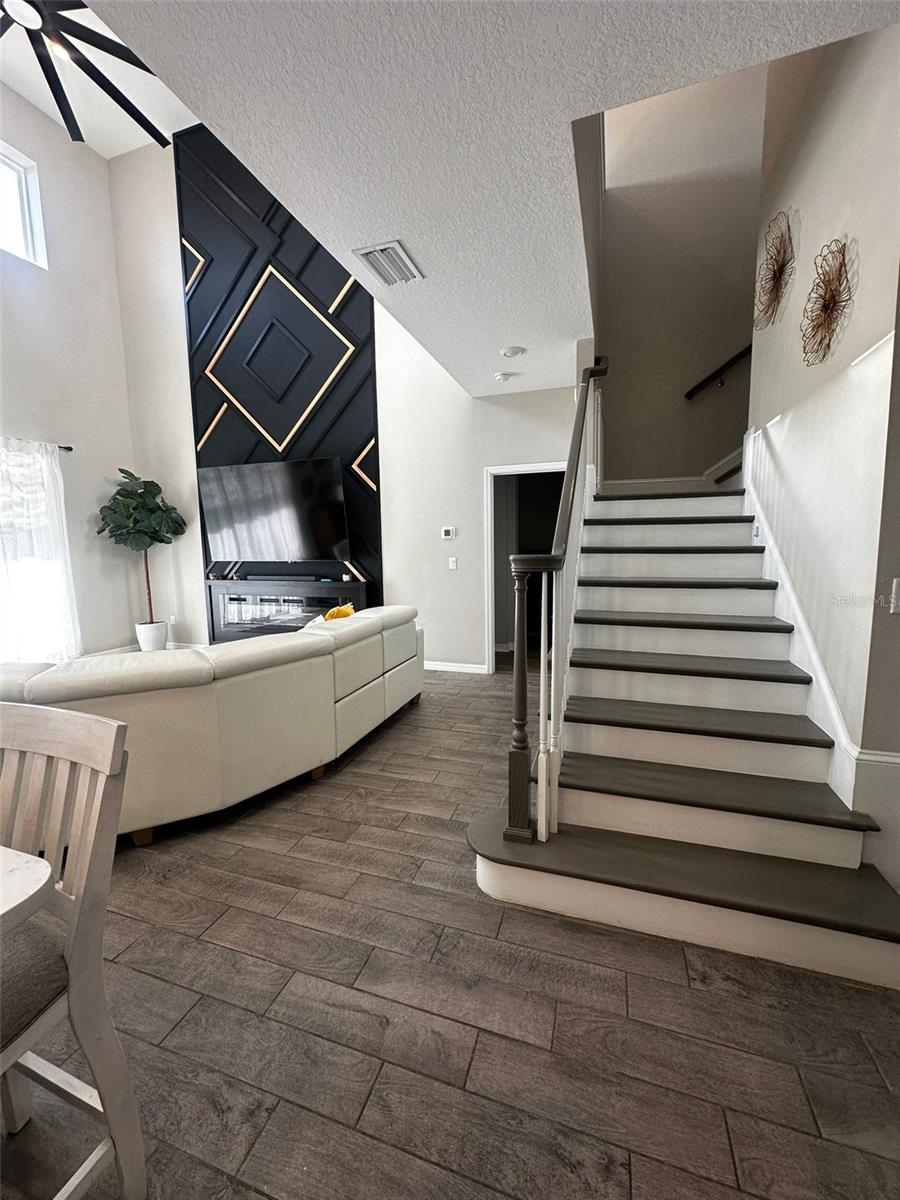 Image 33 of 82 For 33805 Astoria Circle