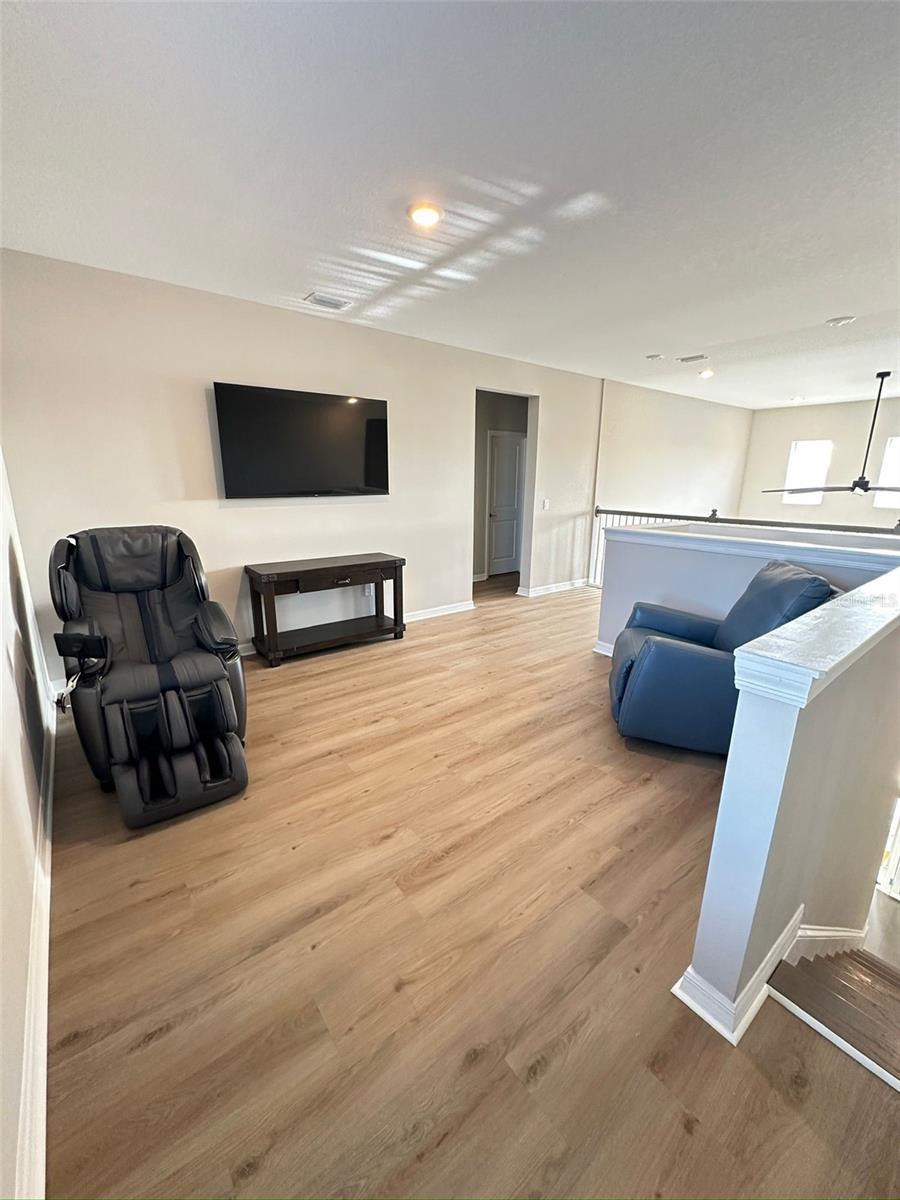 Image 40 of 82 For 33805 Astoria Circle