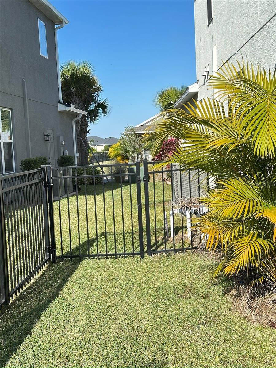 Image 72 of 82 For 33805 Astoria Circle