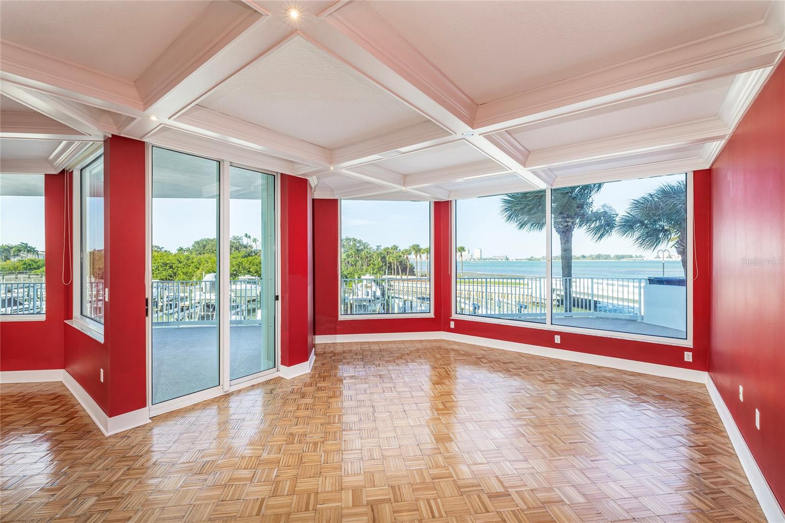 Image 16 of 58 For 2 Seaside Lane 103