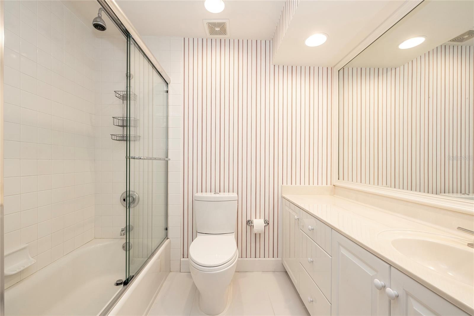 Image 40 of 58 For 2 Seaside Lane 103